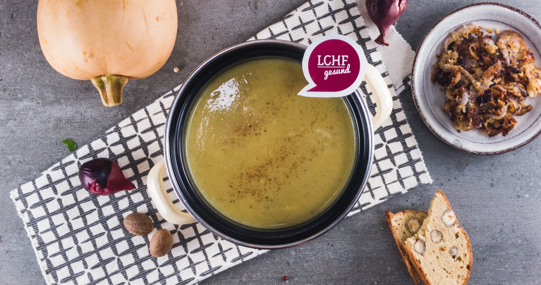 Rezept Low Carb: Butternutkürbis-Suppe - LCHF-gesund.de